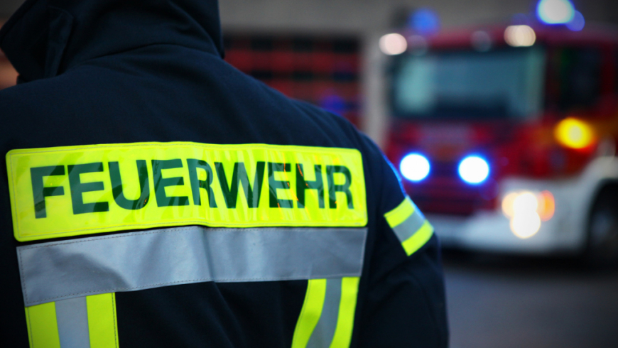 EB 846 „Feuer 1- brennt Mülltonne am Gebäude“ OT Wüsten